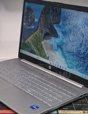 New Laptop HP 15 8GB Intel SSD 512GB