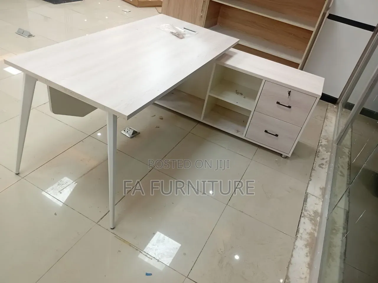 Office Manager Table 160m 70c