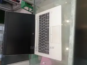 New Laptop HP EliteBook 830 8GB Intel Core I5 SSD 512GB