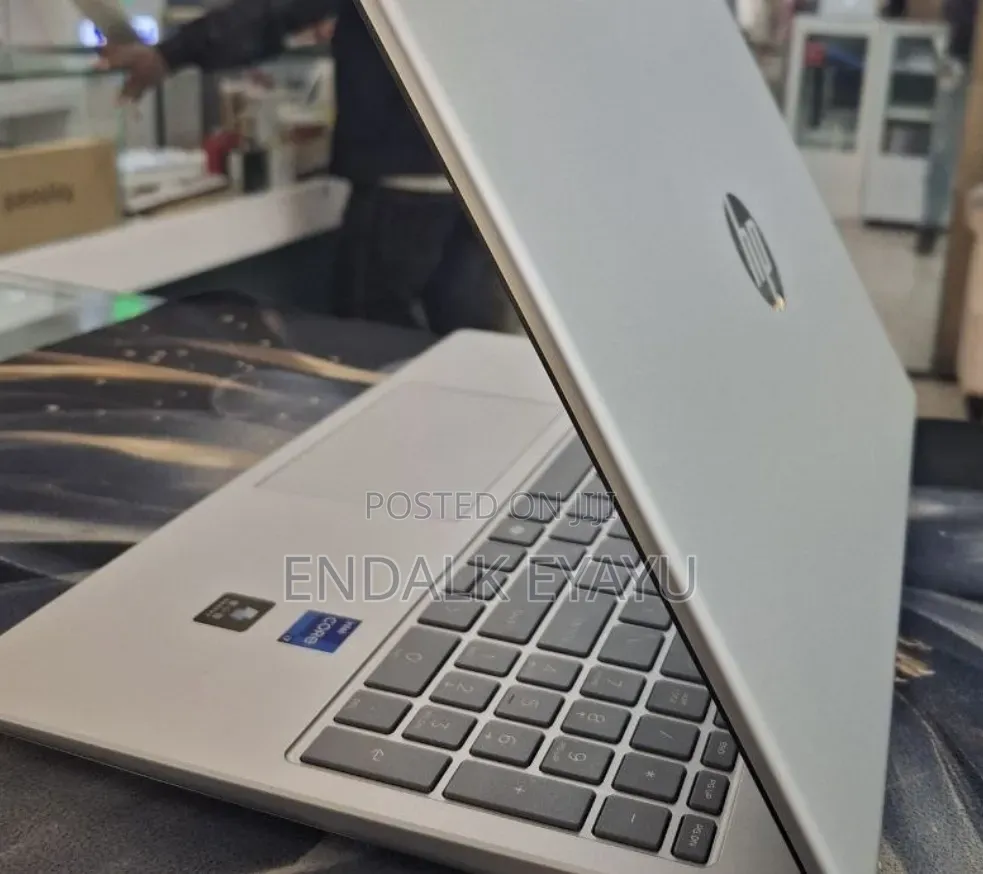 New Laptop HP 16GB Intel Core i7 SSD 1T