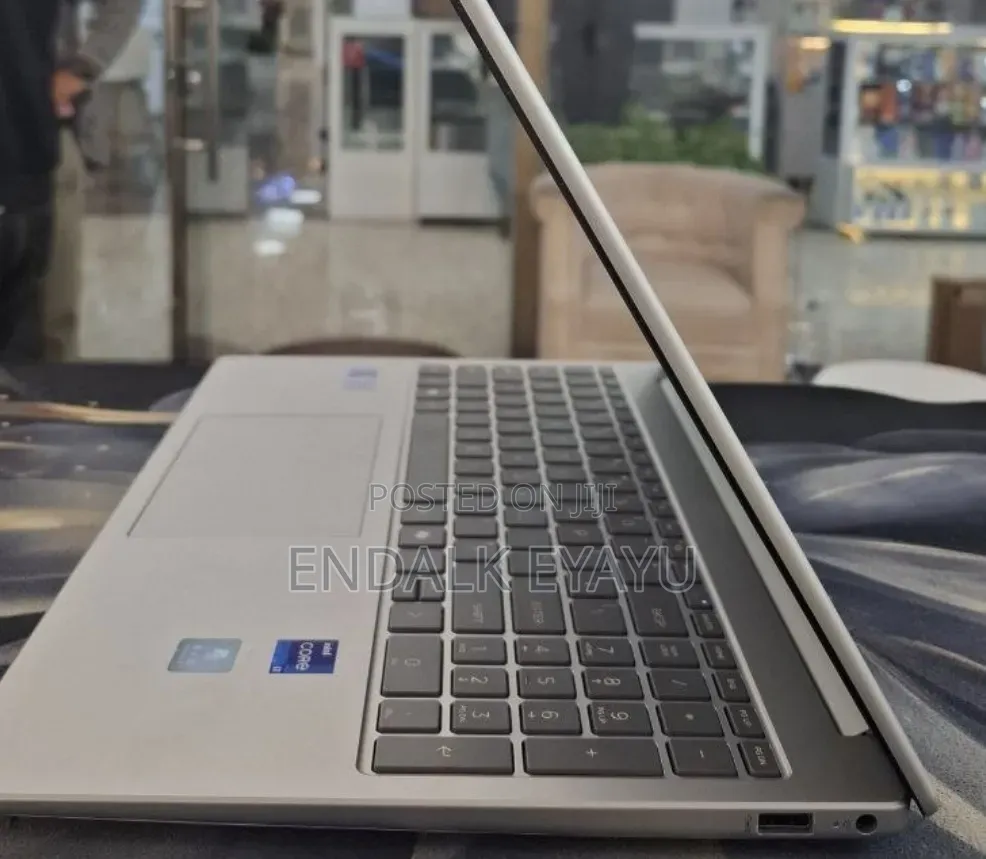 New Laptop HP 16GB Intel Core i7 SSD 1T