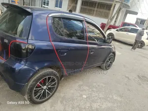 Toyota Vitz 2001 Blue