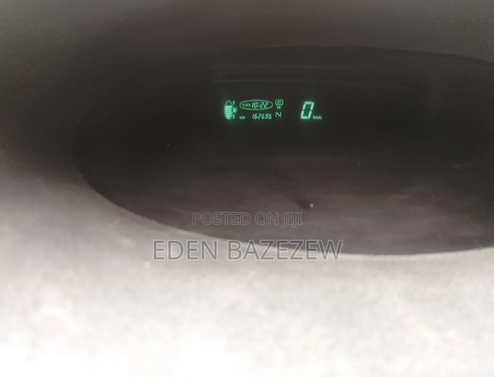 Toyota Vitz 2001 Silver