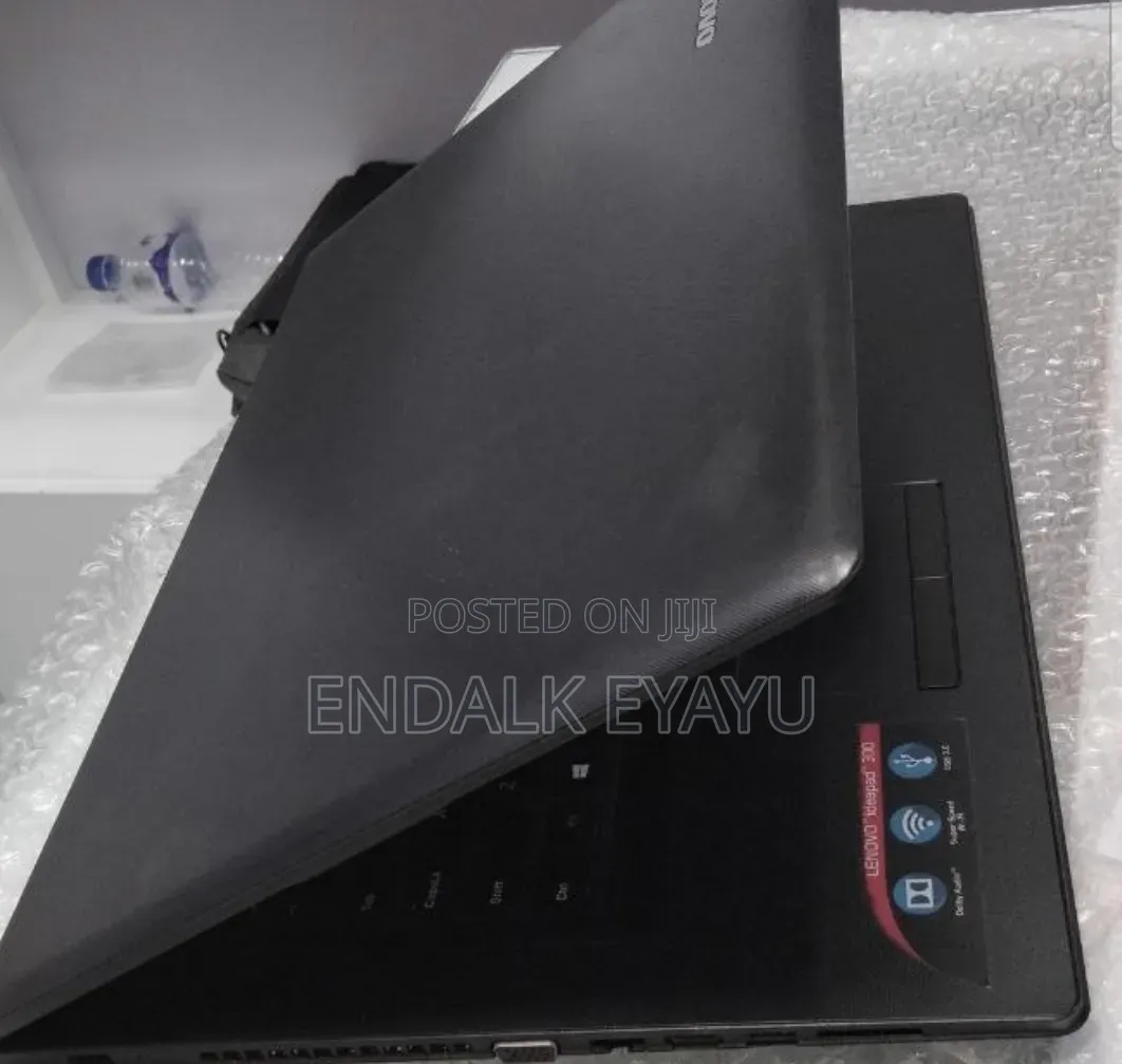New Laptop Lenovo IdeaPad 320 4GB Intel Core i3 SSD 500GB