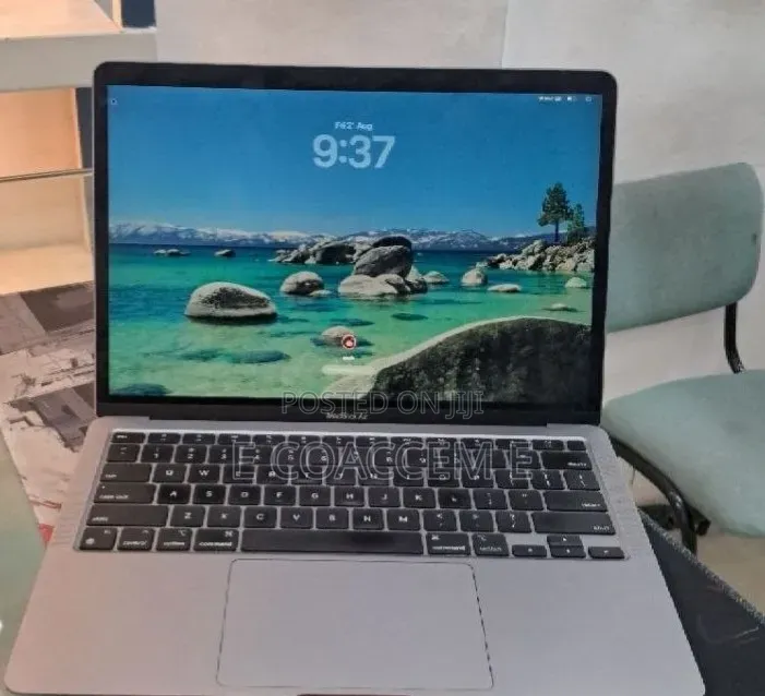New Laptop Apple MacBook 16GB SSD 256GB