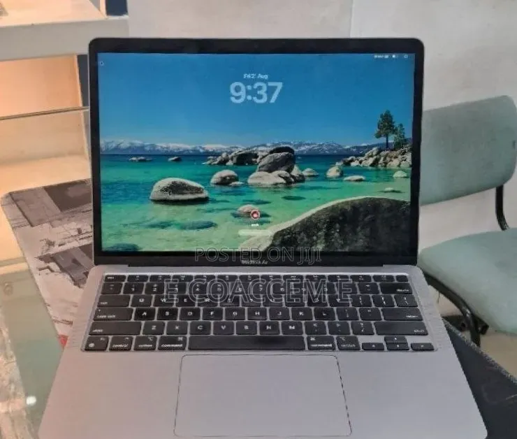 New Laptop Apple MacBook 16GB SSD 256GB