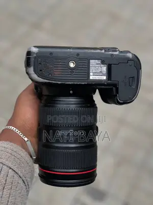 Canon 5d Mark Iv With 24-105mm II Lens