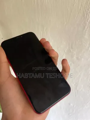 Apple iPhone 11 128 GB Red