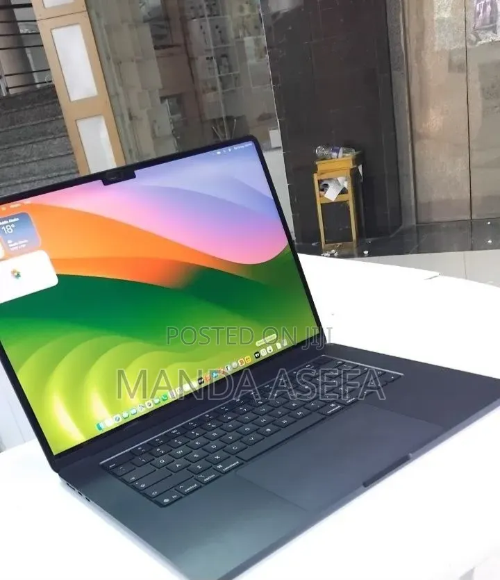 New Laptop Apple MacBook Air 2026 M5 16GB Apple M5 SSD 512GB