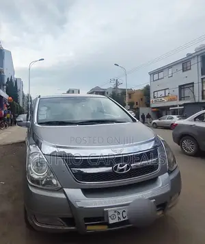 Hyundai Starex 2013 Silver