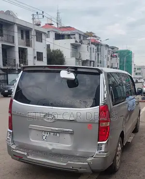Hyundai Starex 2013 Silver