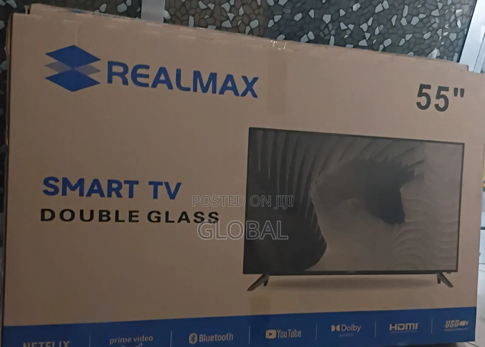 Smart 55"realmax TV