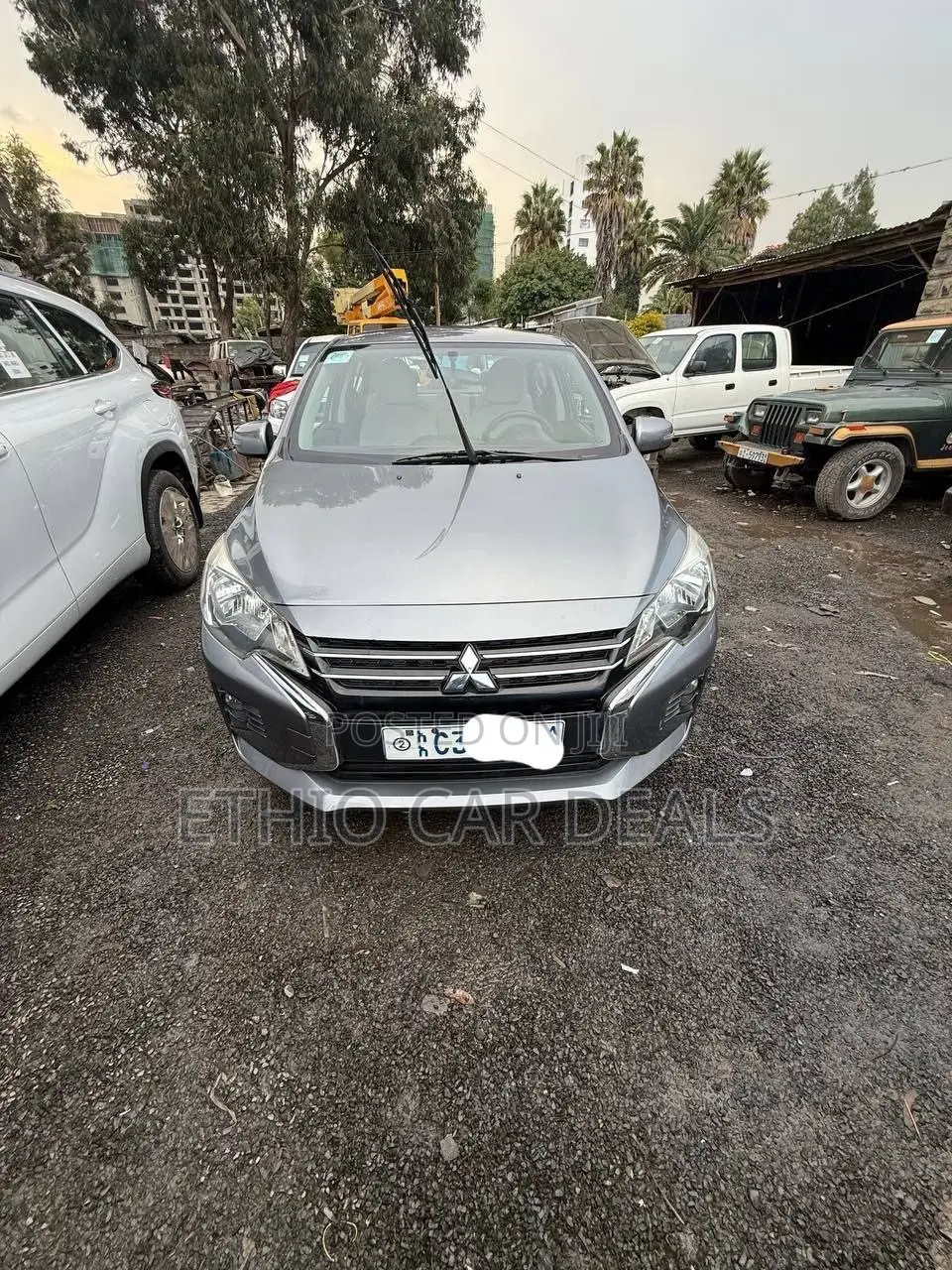 Mitsubishi Attrage 2021 Gray