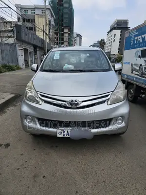 Toyota Avanza 2013 Gold