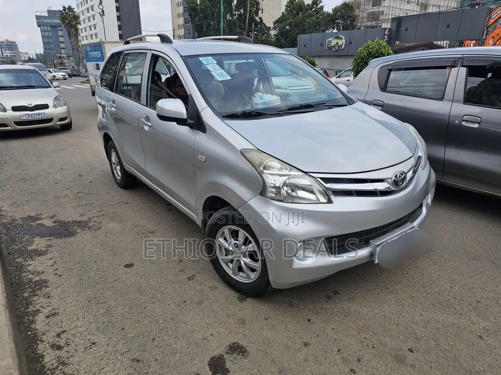 Toyota Avanza 2013 Gold