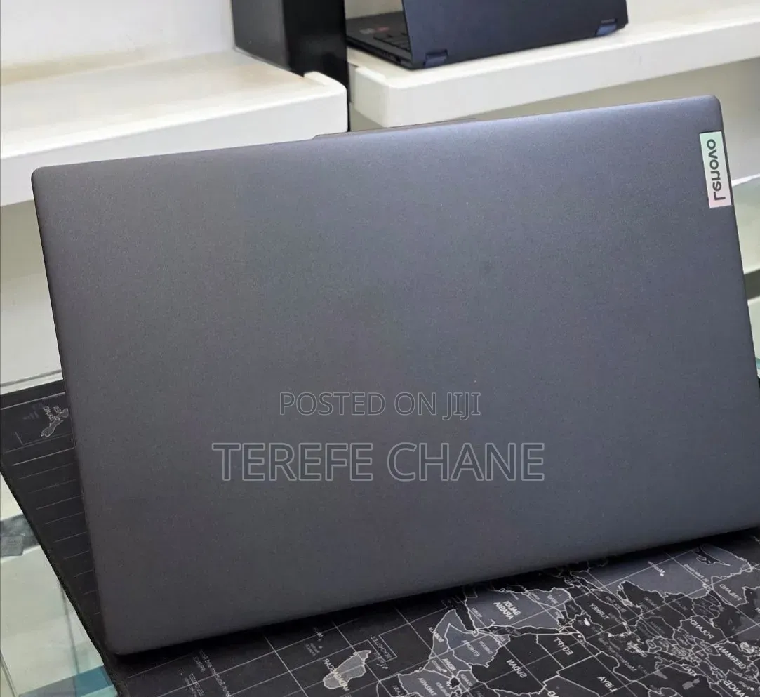 New Laptop Lenovo Ideapad 3 8GB Intel Core i5 SSD 512GB