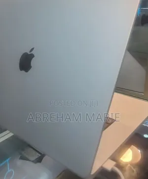 New Laptop Apple MacBook Pro 2021 M1 32GB Apple M1 Pro SSD 1T