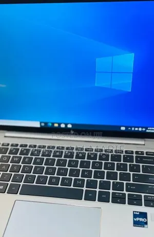 New Laptop HP EliteBook 840 G9 16GB Intel Core i7 SSD 512GB