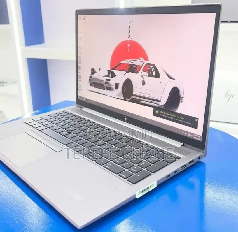 New Laptop HP ZBook Firefly G8 16GB Intel Core i7 SSD 512GB