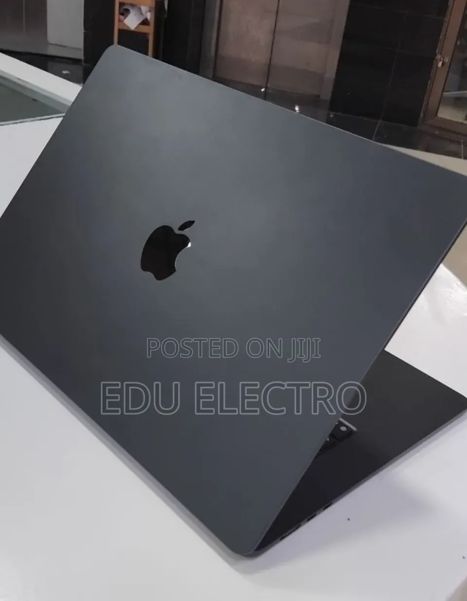 New Laptop Apple MacBook Air 2026 M5 16GB Apple M5 SSD 512GB