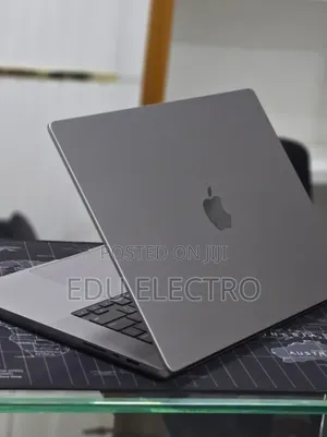 New Laptop Apple MacBook Pro 2021 M1 Max 32GB Apple M1 Max SSD 512GB
