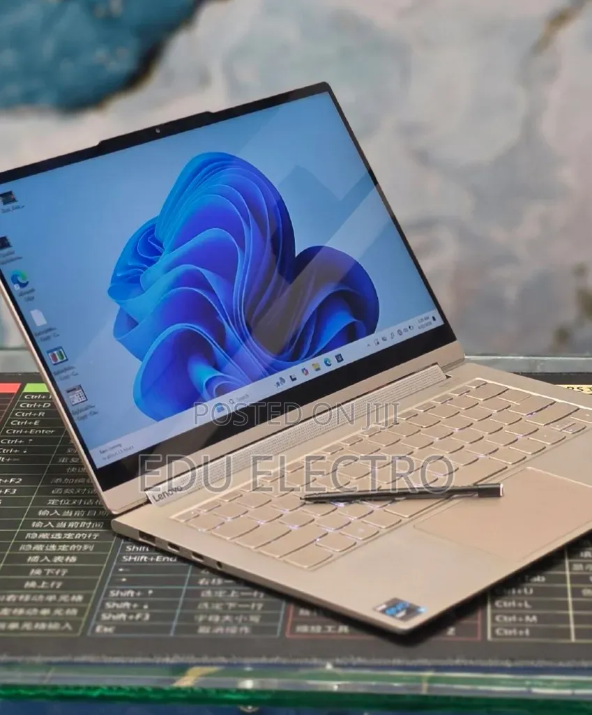 New Laptop Lenovo Yoga 9 16GB Intel Core i7 SSD 512GB