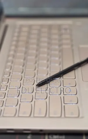 New Laptop Lenovo Yoga 9 16GB Intel Core i7 SSD 512GB