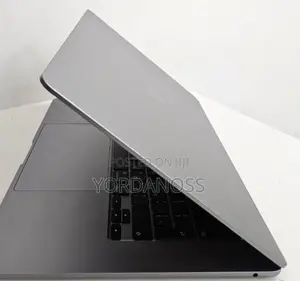 Laptop Apple MacBook Air 2024 M3 8GB Apple M3 SSD 512GB