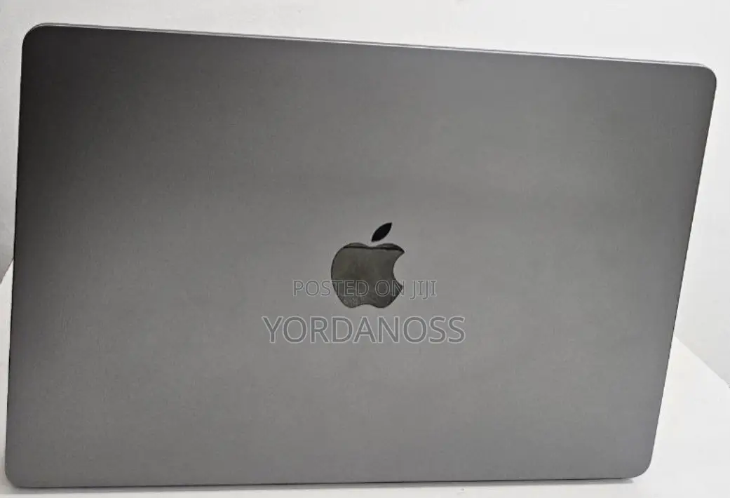 Laptop Apple MacBook Air 2024 M3 8GB Apple M3 SSD 512GB