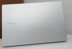 New Laptop Samsung Galaxy Book4 8GB Intel Core 5 SSD 512GB