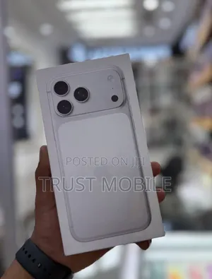 New Apple iPhone 17 Pro Max 256 GB White