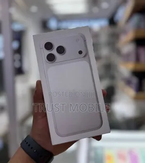 New Apple iPhone 17 Pro Max 256 GB White