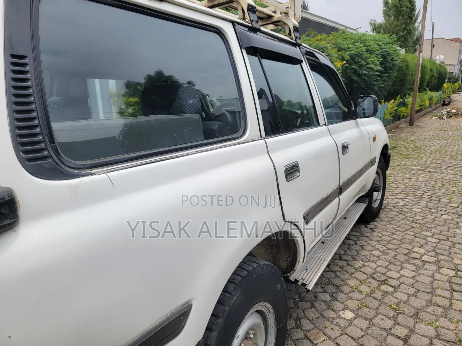 Toyota Land Cruiser 1996 White