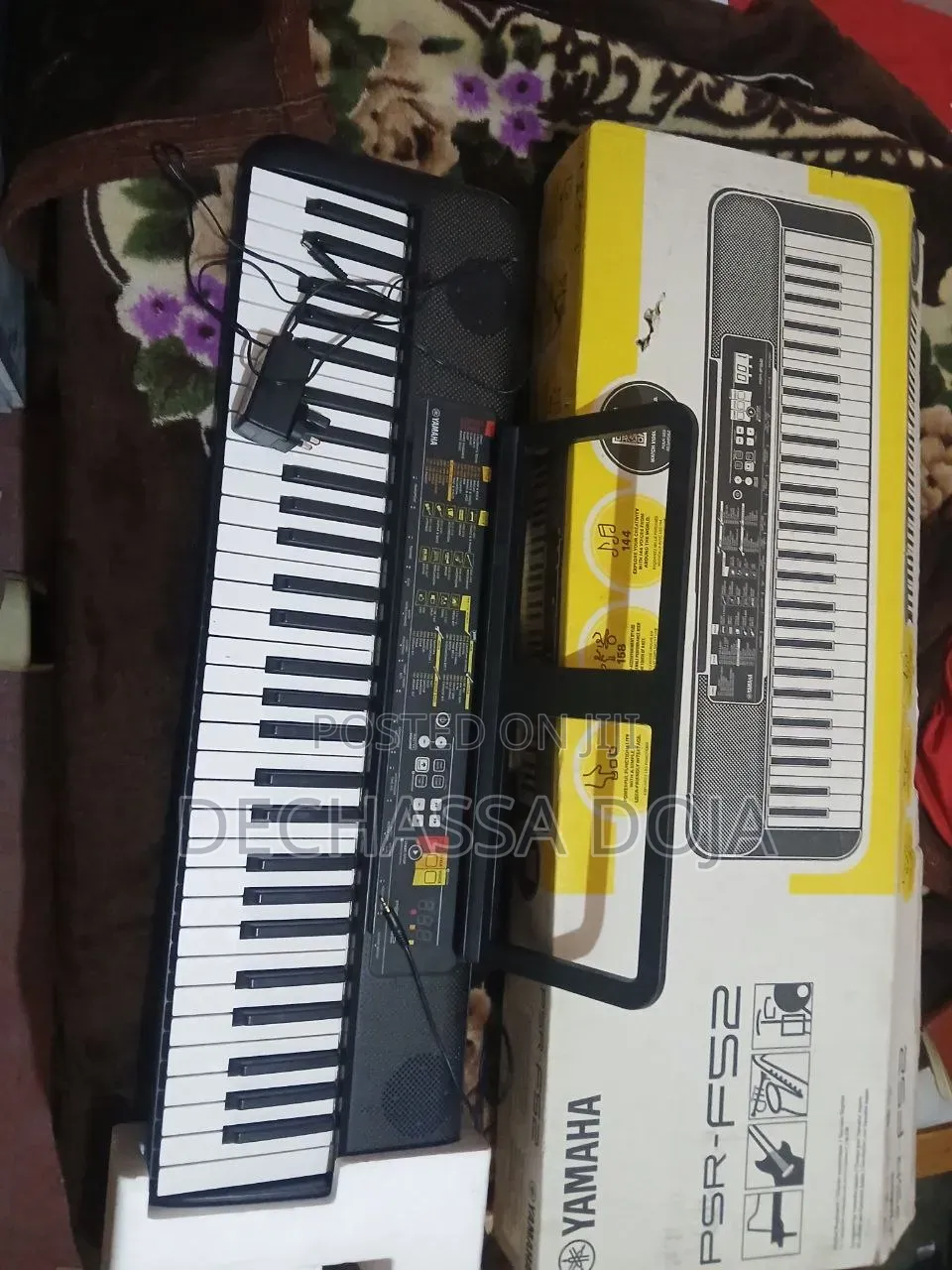 Yamaha PSR F52