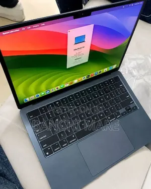 New Laptop Apple MacBook Air 2022 M2 8GB Intel Core M2 SSD 256GB