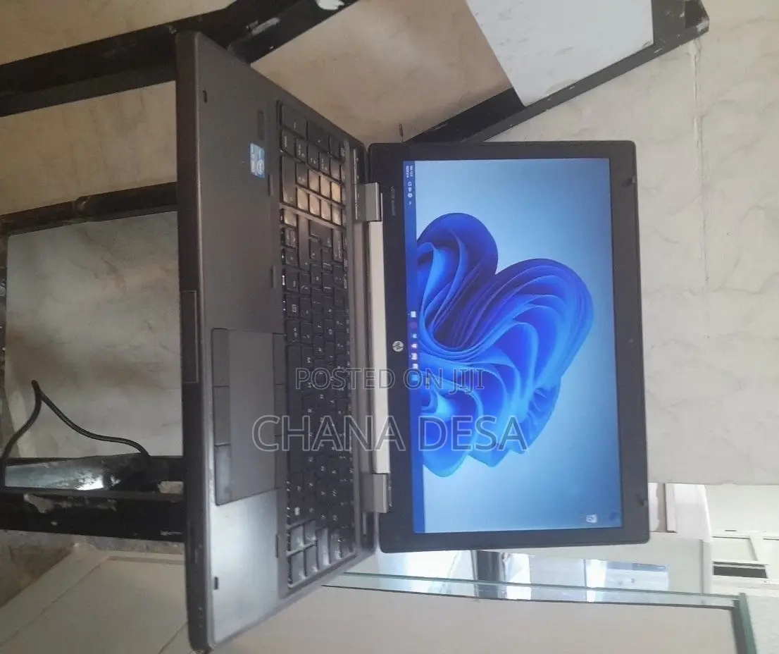 New Laptop HP 8GB Intel Core i7 HDD 128GB