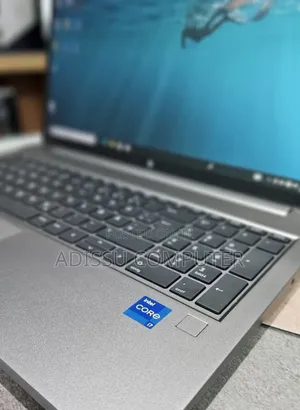 New Laptop HP ZBook Firefly G8 16GB Intel Core i7 SSD 1T