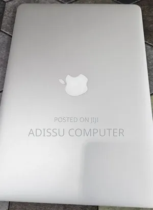 New Laptop Apple MacBook Pro 2017 8GB Intel Core i5 SSD 256GB