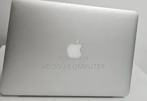 New Laptop Apple MacBook Pro 2015 8GB Intel Core i5 SSD 128GB