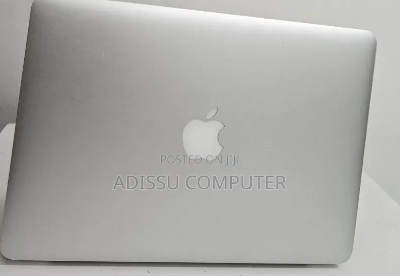 New Laptop Apple MacBook Pro 2015 8GB Intel Core i5 SSD 128GB