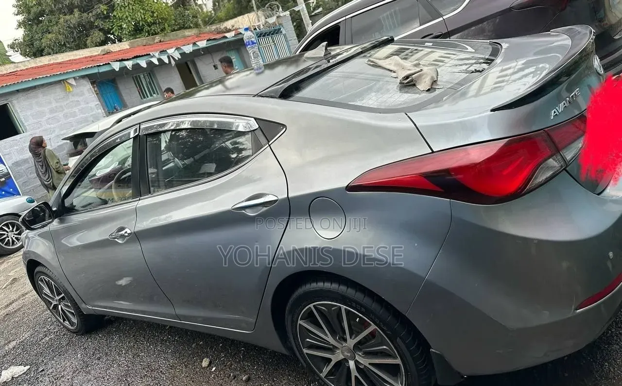 Hyundai Avante 2015 Pearl