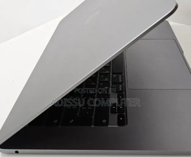 New Laptop Apple MacBook Air 2024 M3 8GB Intel Core M3 SSD 512GB