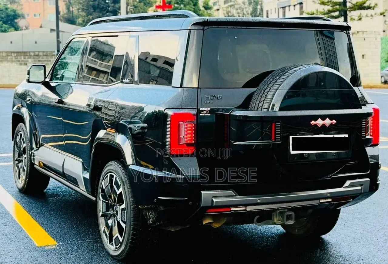 BYD Leopard 8 2.0 Hybrid AWD 2025 Matt Black