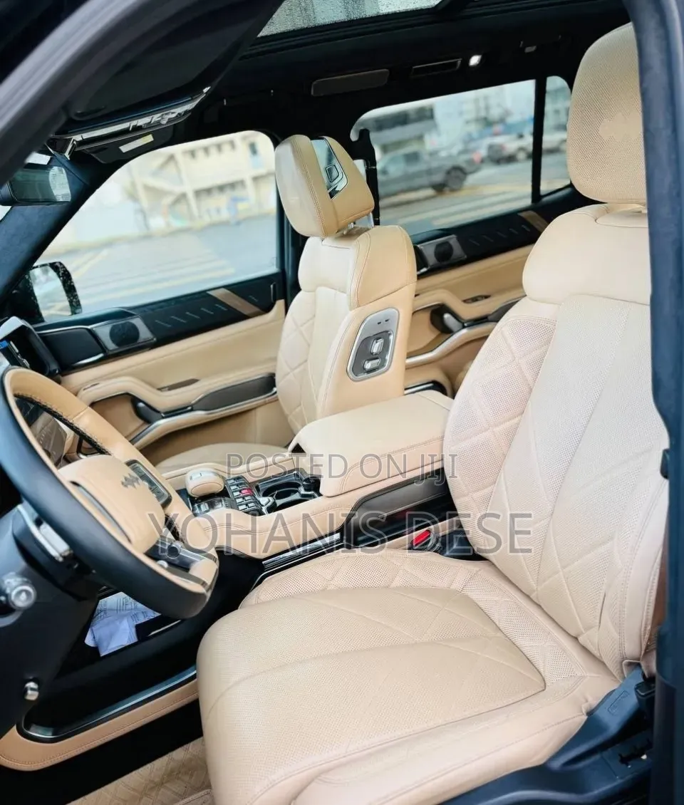 BYD Leopard 8 2.0 Hybrid AWD 2025 Matt Black