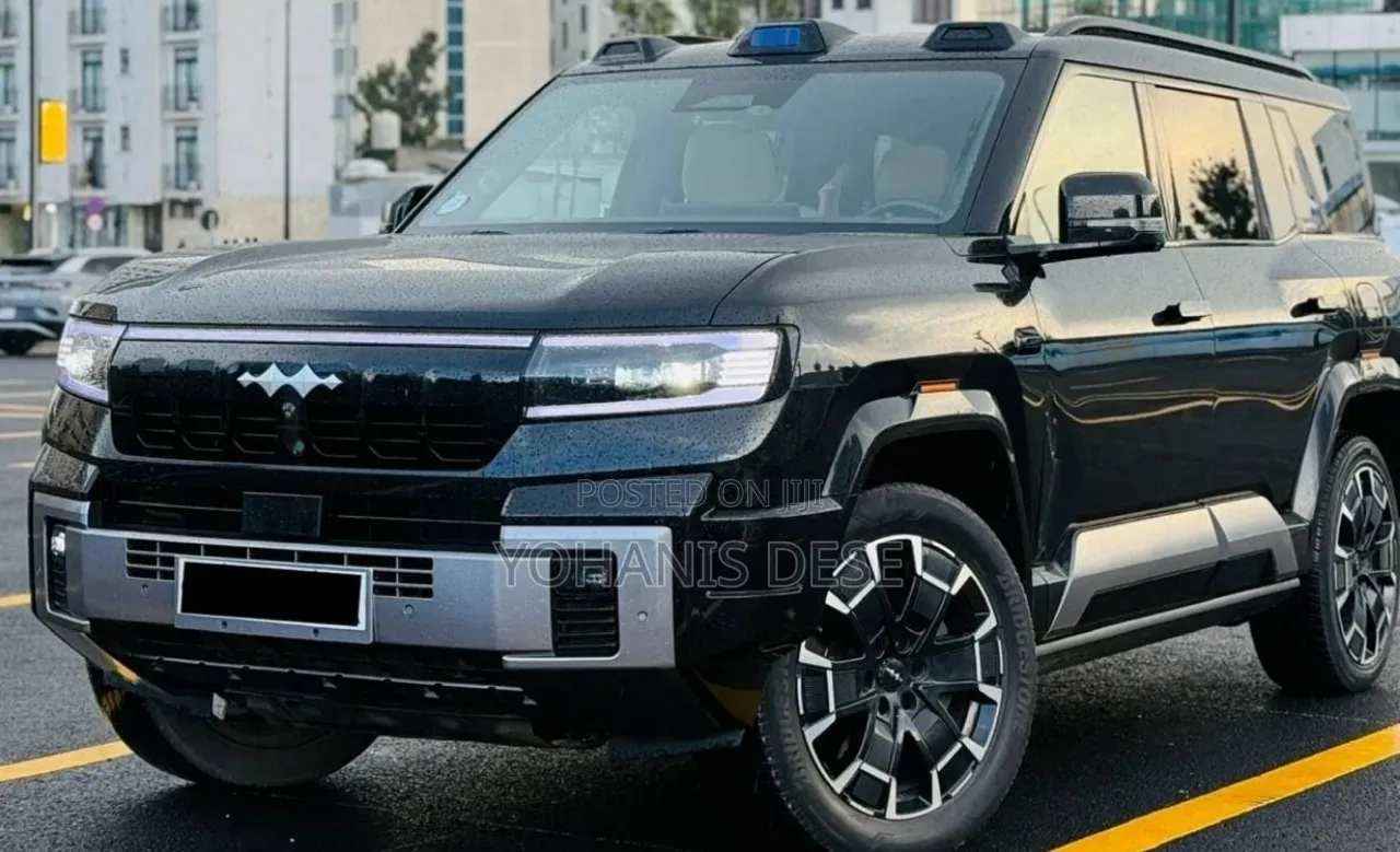 BYD Leopard 8 2.0 Hybrid AWD 2025 Matt Black