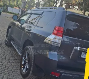 Toyota Land Cruiser Prado 2012 Brown