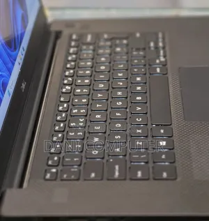 New Laptop Dell XPS 15 16GB Intel Core i5 SSD 512GB