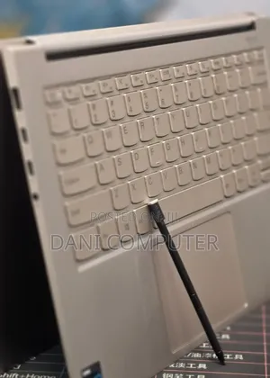 New Laptop Lenovo Yoga 9i 16GB Intel Core i7 SSD 512GB