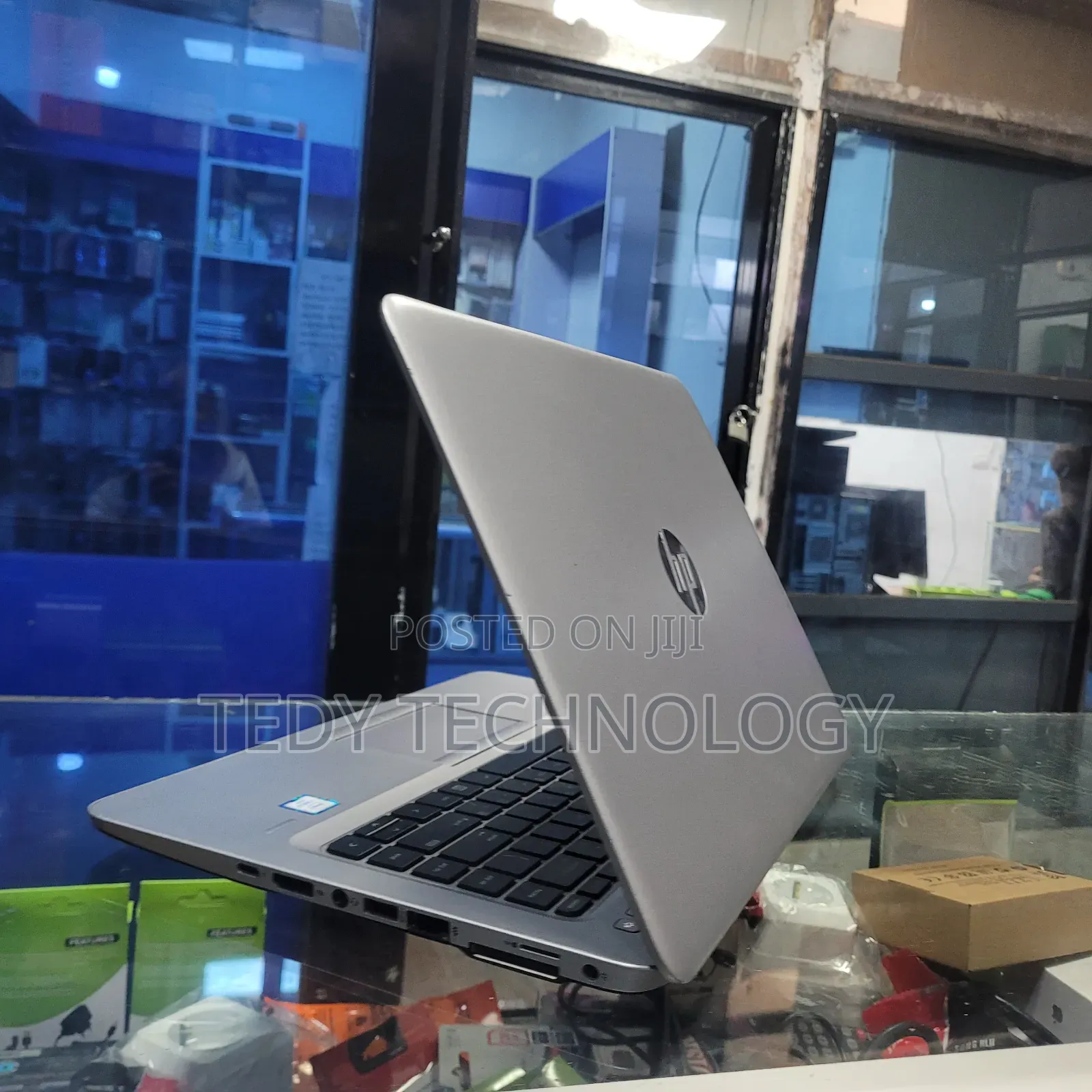 New Laptop HP EliteBook 840 8GB Intel Core i7 SSD 256GB