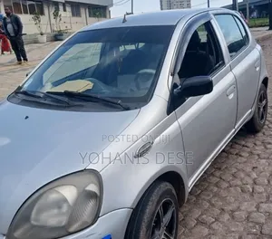 Toyota Vitz 2001